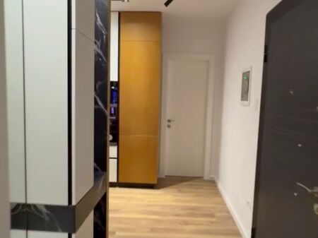 BULEVARDI I RI-AP 1+1+POSTO AUTO IN AFFITTO