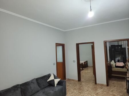 Apartament 1+1.47000 leke.21 dhjetori
