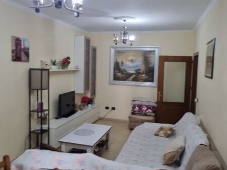 Affitto | Appartamento 2 + 1 | Viale Bajram Curri | 600 €/mese