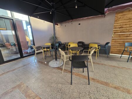 Lokal me qera perballe Kompleksit Delijorgji