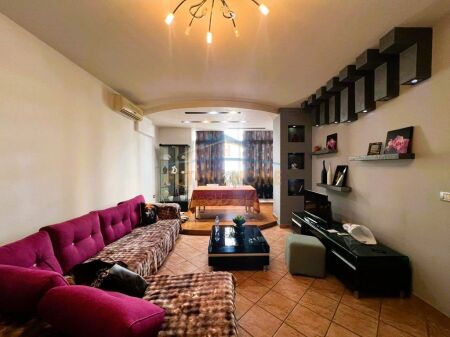 For sale, Apartment 1+1, Former Bus Park, Tirana.