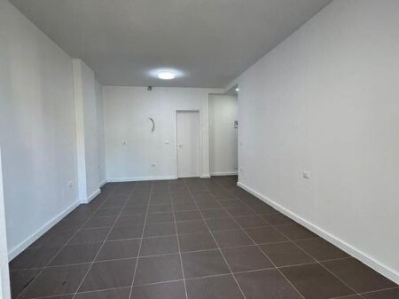 Monolocale in affitto presso Aura – Ideale per Uffici o Abitazione !!