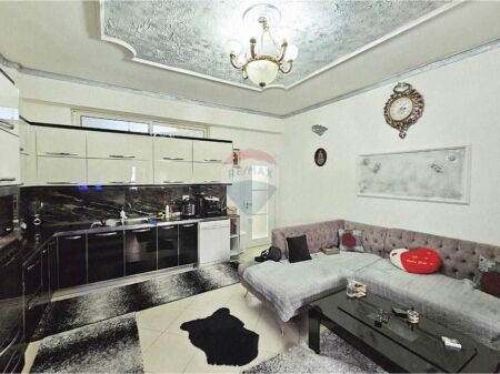 Appartamento - In Vendita - Via Sotir Caci, Tirana