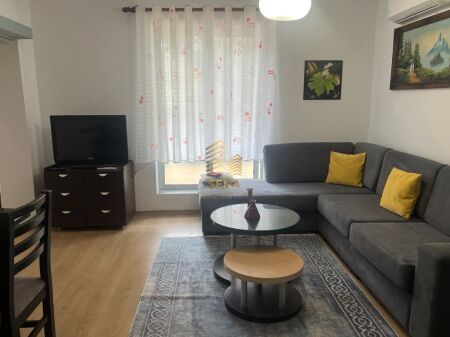 Qira, Hyrje Private 2+1+Post Parkimi, Laprake, 40.000 Leke/Muaj