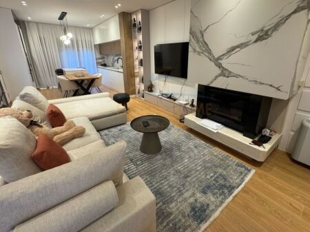 Affitto, Villa su 3 Piani, TEG, Tirana.