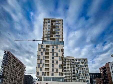 🏡 Shitet apartament 2+1 tw Altura Residence, Bulevardi i Ri