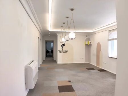 OFFICE FOR RENT 130M2 DURRES ROAD 150,000 LEKE FH-68195