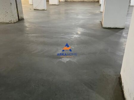 WAREHOUSE "NE FRESK" FOR SALE 331,000 EURO (800 EURO/M2)