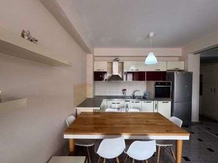 Jepet me qira 2+1 tek Vilat e Selites!