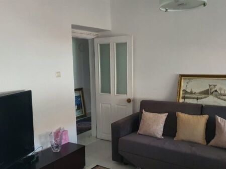 For rent furnished 1+1 apartment on the third floor, on Bardhyl street