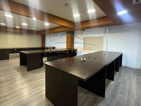 Qera, Ambjent biznesi , Rruga "Sami Frasheri "