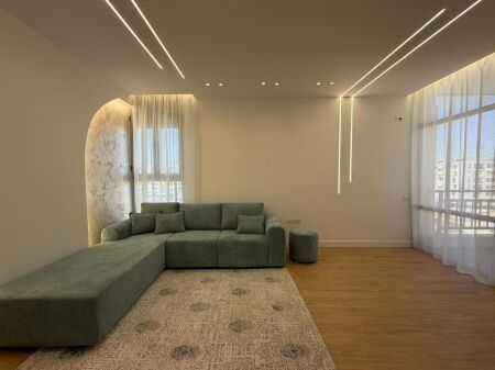 Appartamento 1+1 in vendita a Vila L ad Astir.