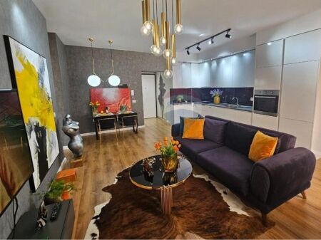 Luxury apartment for rent at 21 Dhjetori ID: 530221066-271