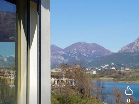 Villa in vendita, Lago di Farka