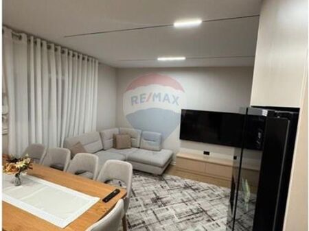 Apartment - For Rent - Rruga e Dibrës, Tirana