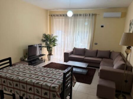 SI AFFITTA APPARTAMENTO 2+1+2+BLK AL LAGO ASCIUTTO 55.000 LEKE