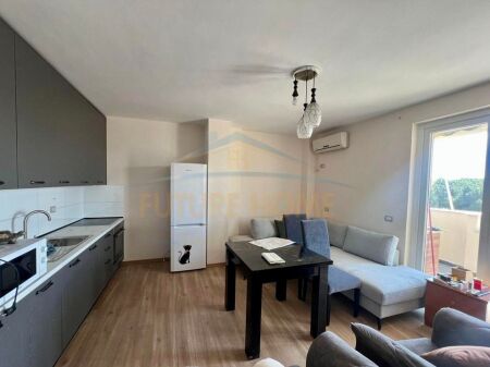Qera,Apartament 1+1, Fresk