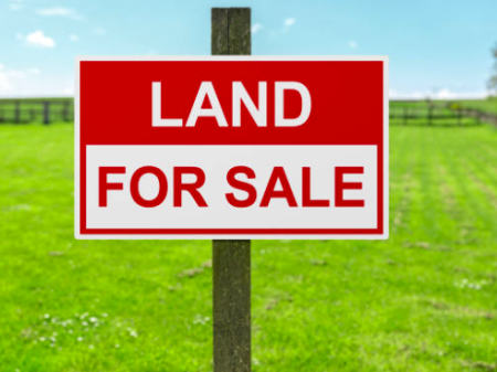 TOKË PËR SHITJE – AUTOSTRADA TIRANË–DURRËS