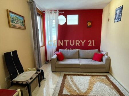 Apartament me qira 1+1, Rruga e Kavajes