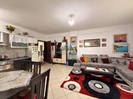 SHITET APARTAMENT 2+1 – ISH KOMBINATI, VLORË