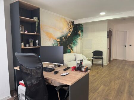 Business Unit For Rent, Kavaja Street, Ambulance no.9, 21 December