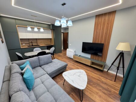 🏡 Jepet me qira apartament 1+1  📍 Adresa: Don Bosko, pranë Fiori di Bosko💰 Çmimi: 700 € / muaj (i diskutueshëm)