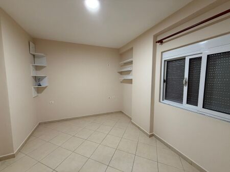 Apartament 2+1+Blk me Qira tek 4 Dëshmorët