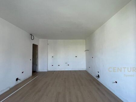 Shitet apartament 2+1 në zonën e Paskuqanit!