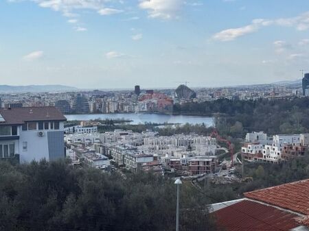 Vile 3-katëshe ne shitje ne Sauk!