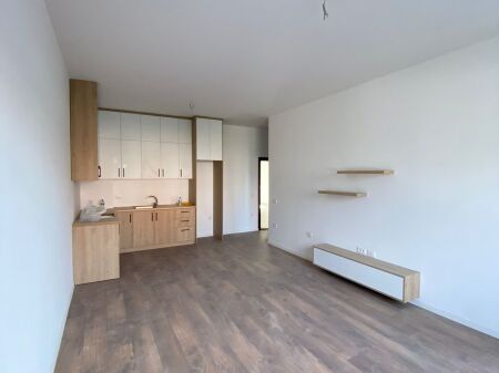 Paskuqan , Ahmati petrol , 2+1+2wc per qera