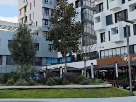 Njesi Biznesi me qira tek Rruga e Kavajes-Square21`