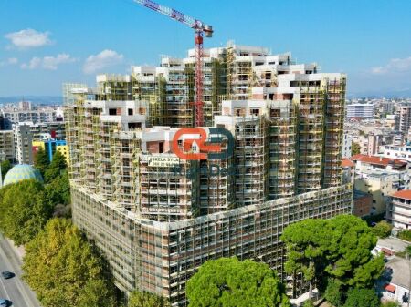 Clearance Opportunity !! In the "Colonnade" Complex, Near Zogu i Zi, Studio Apartment for Sale, Ideal Investment Opportunity !!