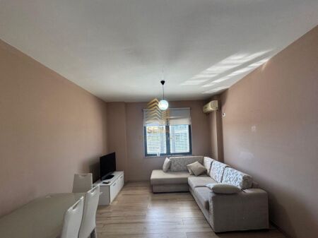 Qera,Apartament 1+1,Ish Stacion Treni – Kompleksi USLUGA, 50.000 Leke