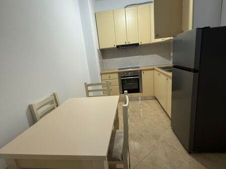 Shkozë Kompleksi Tom Doshi Jepet Apartament 2+1 Me Qera