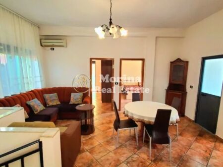 Qera | Shtëpi private 2 + 1 | Rruga e Durrësit | 600 €/muaj