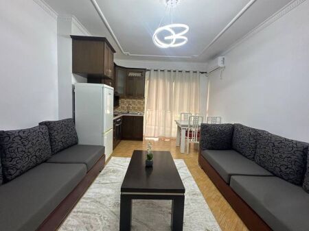 AFFITTASI APPARTAMENTO 2+1+2 A FRESK