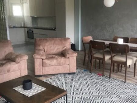 Super ap 2+1+2 te kodra e diellit ( rezidenza 2