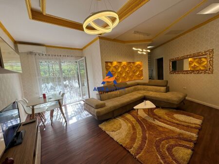 AFFITTASI APPARTAMENTO 2+1+VERANDA "LIQUIDO SECCO" 750 EURO