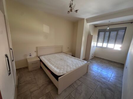 1+1 In Affitto, Misto Mame, Strada Principale