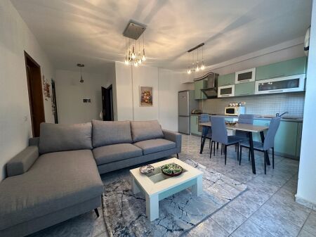 Appartamento in vendita 2+1 a Pishat e Buta, Golem – a soli 50m dal mare 🌊