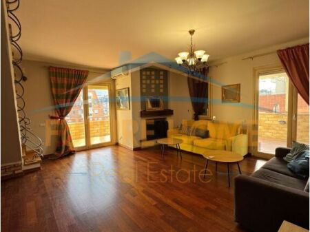 Qira, Duplex 3+1+3+Post Parkimi, Petronini