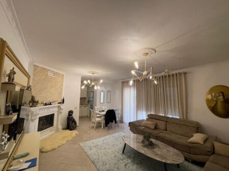 Exclusive penthouse for sale on the 8th floor, ideal for luxurious living and a secure investment!