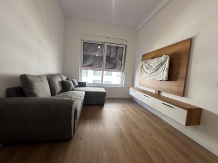 Affittasi 2+1 nel Complesso Mangalem/Ali Dem 🏷️50.000 Leke