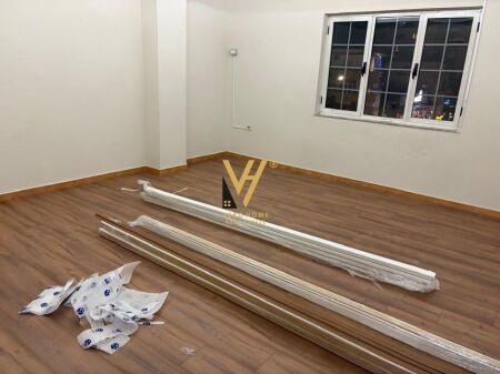 BUSINESS PREMISES FOR RENT 178 M2 AT WILLSON SQUARE 1,800 EURO