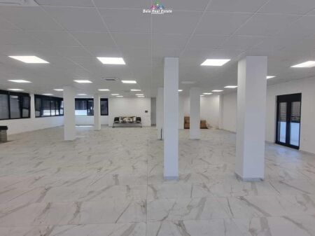 Zyre Me Qera Prane Teg (ID BZ2911) Tirane