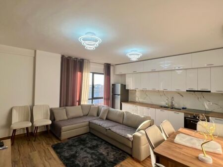 Affittasi: Bilocale Nuovo + Posto Auto – Via 5 Maji