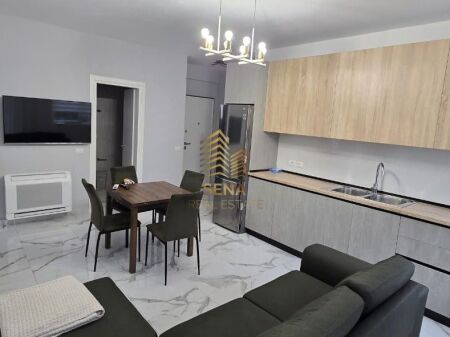 Affitto, Appartamento 2+1+balcone, Lago Secco, 65.000 Leke/mese