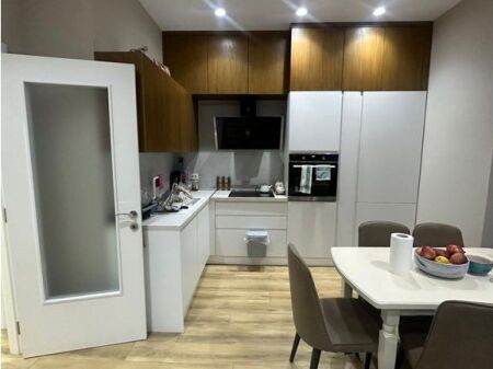 Apartament 2+1+2 Për Shitje pranë Square 21, Tiranë!