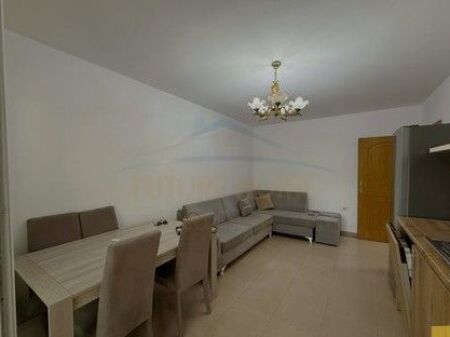 Affitto, Appartamento 2+1, 21 Dhjetori