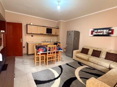 Apartament 1+1 me qira tek Fresku